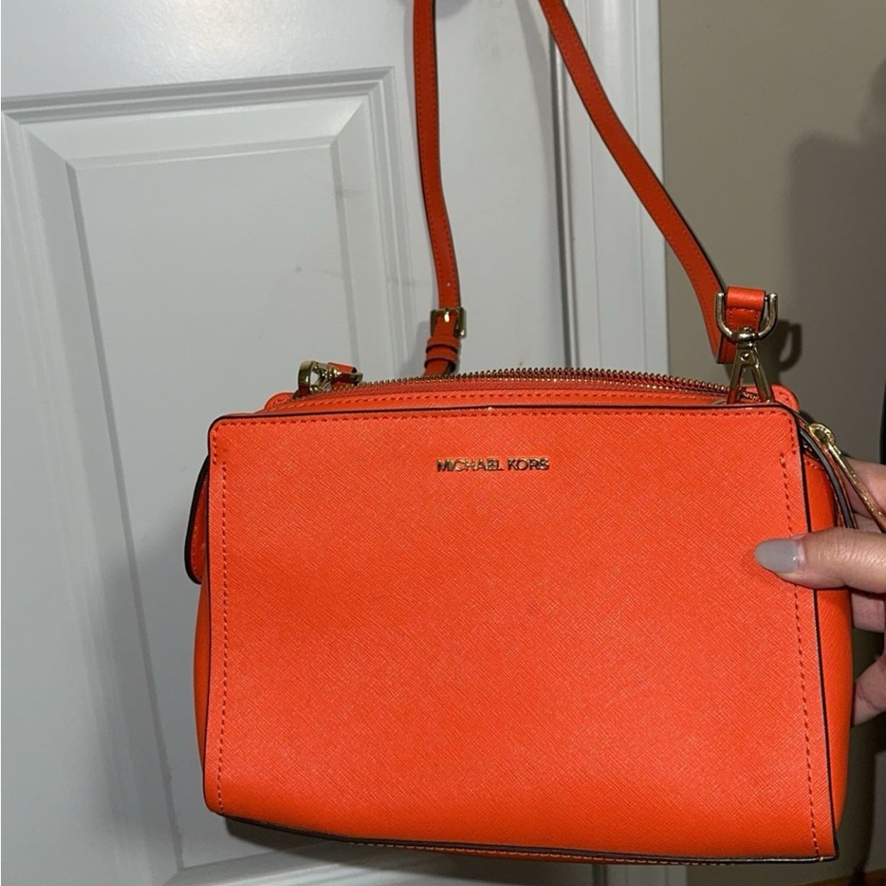 Michael kors purse